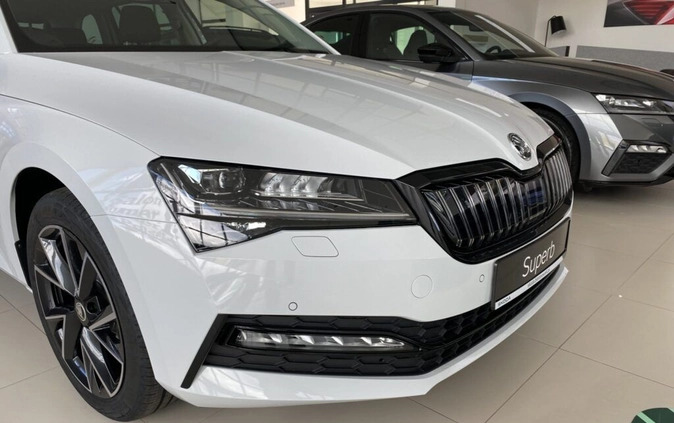 Skoda Superb cena 198700 przebieg: 1, rok produkcji 2024 z Gogolin małe 704